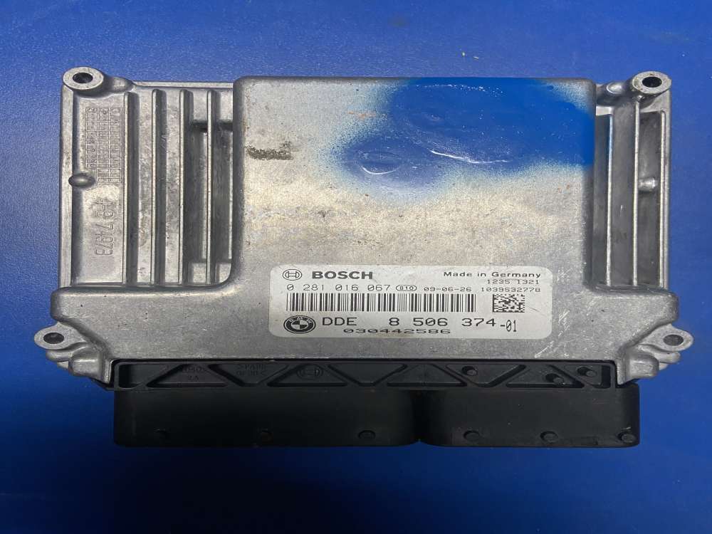 0281016067 BMW E90 3.20 D Motor Beyni  DDE8506374