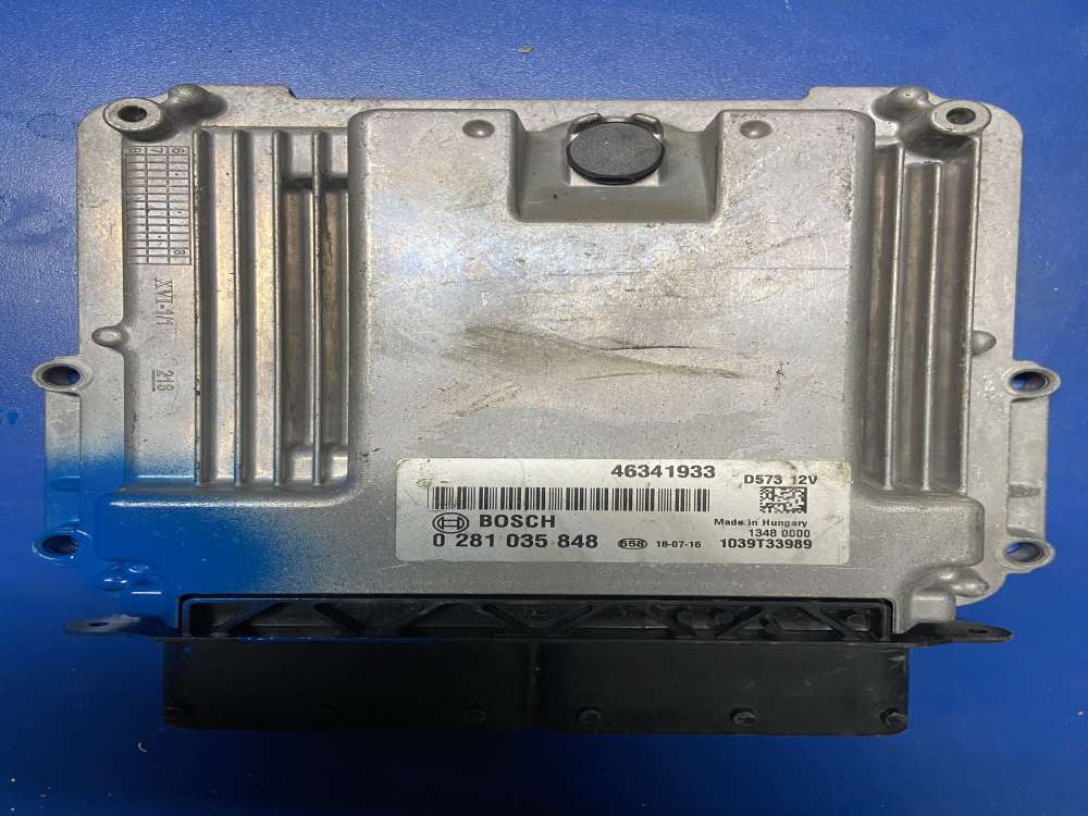 0281035848 ALFA ROMEO FİAT 500 EDC17C69 MOTOR BEYNİ