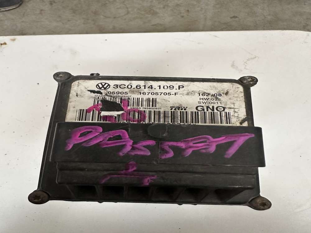 3C0.614.109.P VW PASSAT ABS BEYNİ 16705705-F