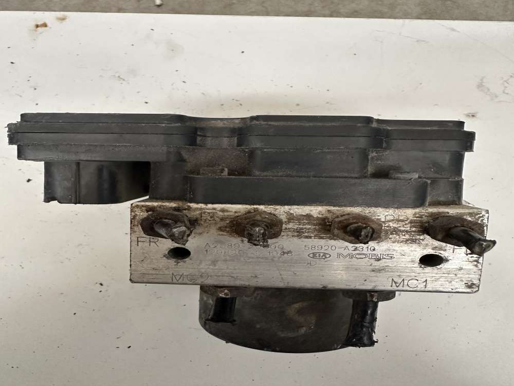 58920-A2310 KİA CEED ABS BEYNİ 61589-45200