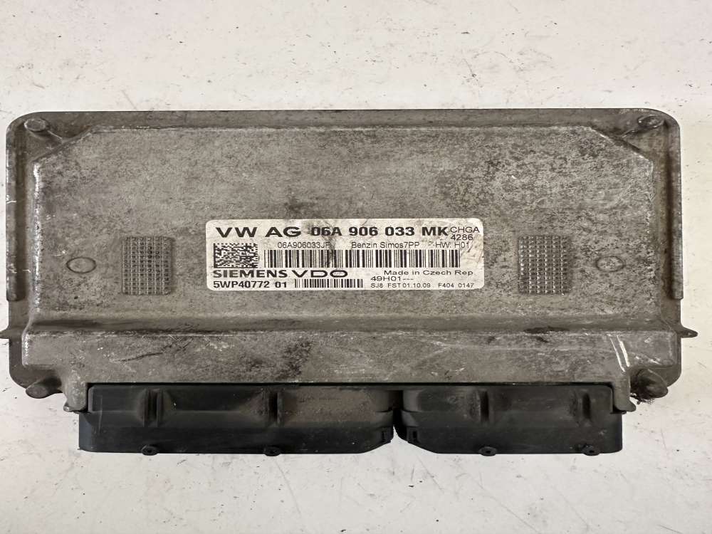 06A906033MK  VW Golf Motor Beyni 5WP40772 01 Simos7PP