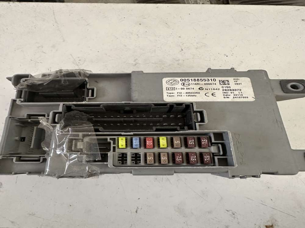 518855310-28263372 FİAT DOBLO 1.4 BENZİNLİ SİGORTA KUTUSU