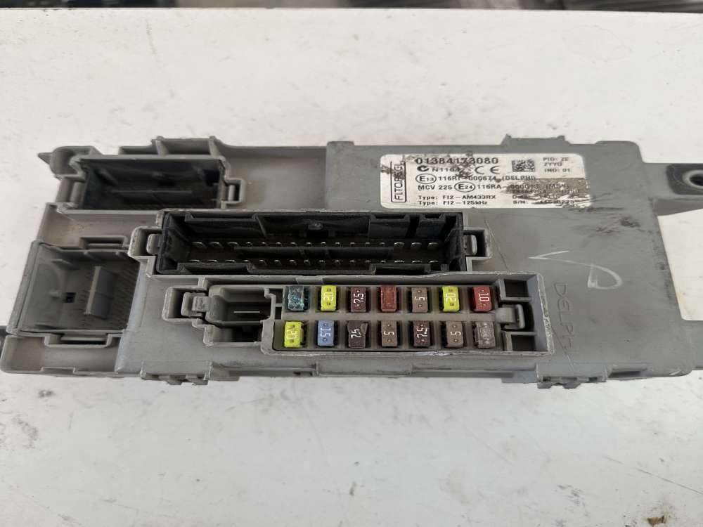 1384173080 FİAT FİORİNO SİGORTA KUTUSU BCM BEYNİ