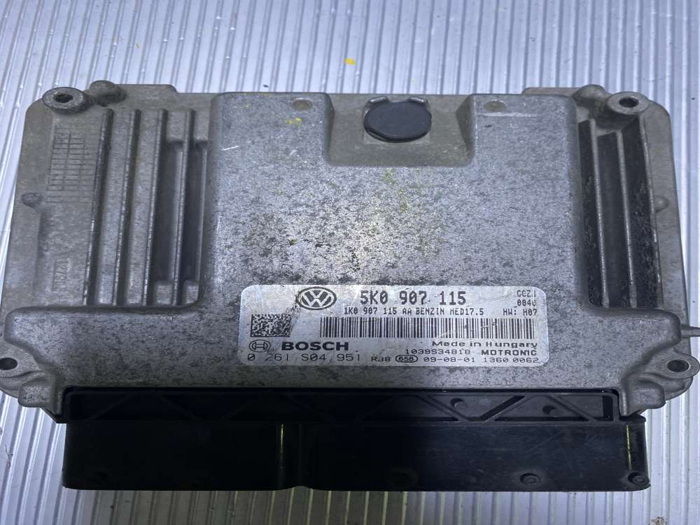 0261S04951 5K0907115 MED17.5 V.W GOLF SCİROCCO MOTOR BEYNİ